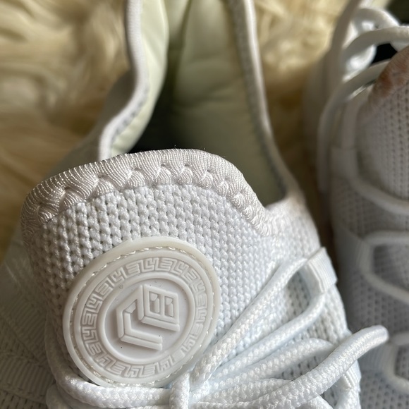 Athletic running work out crisp white lace up shoes sneakers hiking shoes sz 8 - Picture 5 of 17